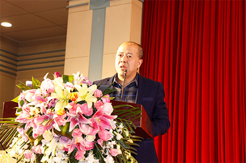 全國(guó)工商聯(lián)汽車(chē)經(jīng)銷(xiāo)商商會(huì)秘書(shū)長(zhǎng)朱孔源致辭